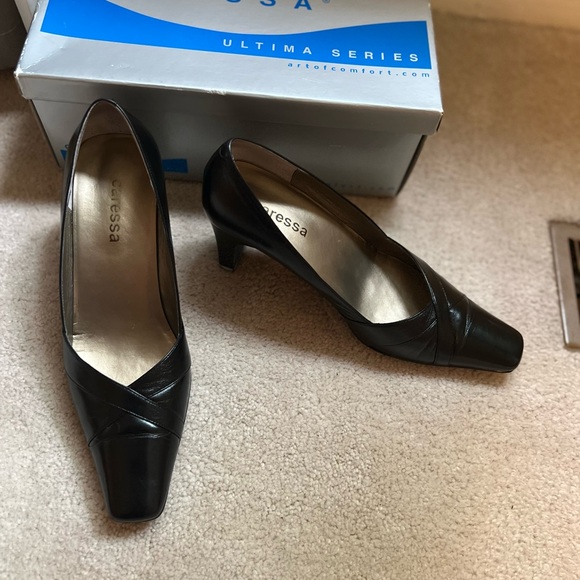 Caress’s Great Condition Black Leather Heels - Picture 1 of 6